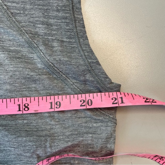 Lululemon Gray plant To Pike Relaxed Fit Short Sleeve Top Med / Large - Picture 7 of 9